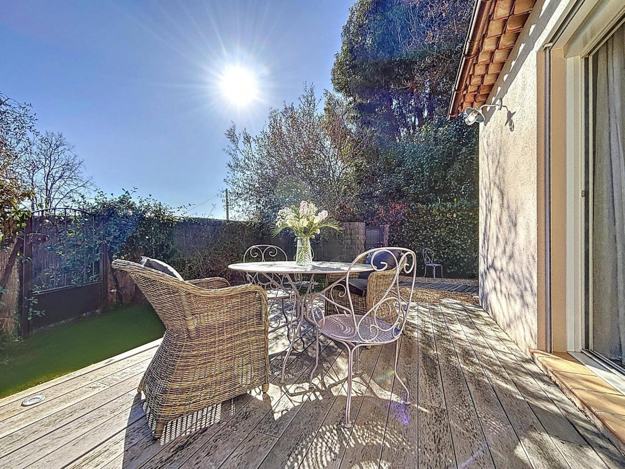 Villa "L'Emeraude - Maison D'Hotes - Jardin Et Parking Prives - Valbonne Zewnętrze zdjęcie